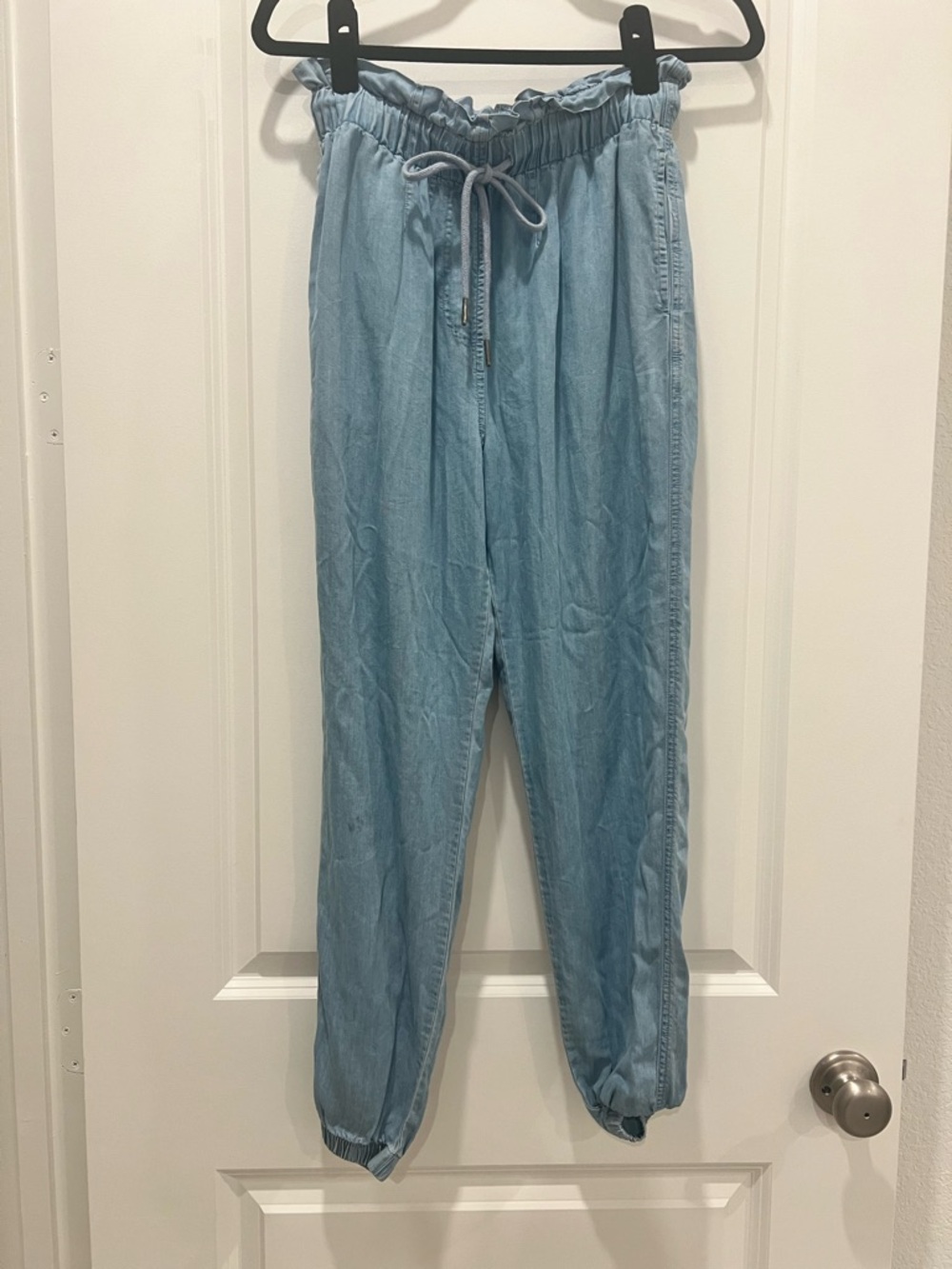 Blue B Collection Chambray Jogger Shorts Small + Crop Top Set